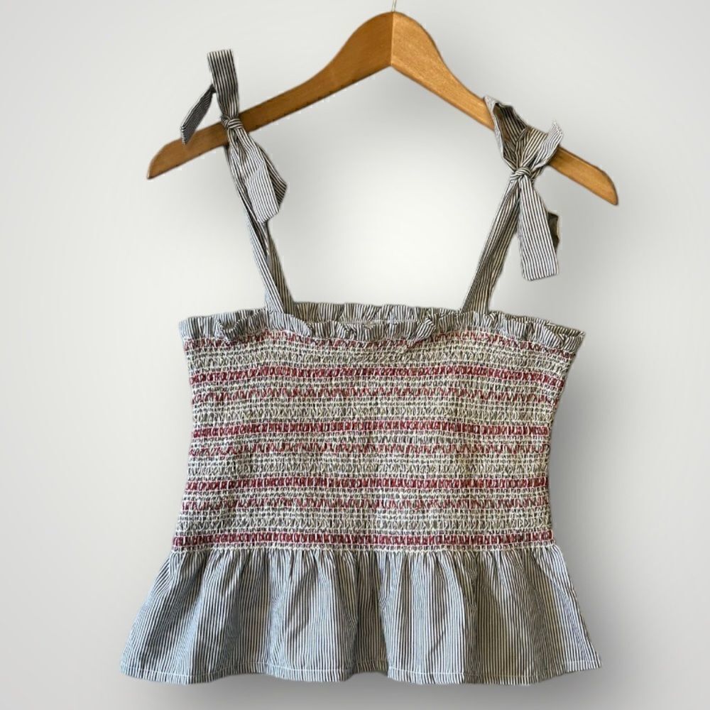 5 for $45 Style Envy crop top blouse size L